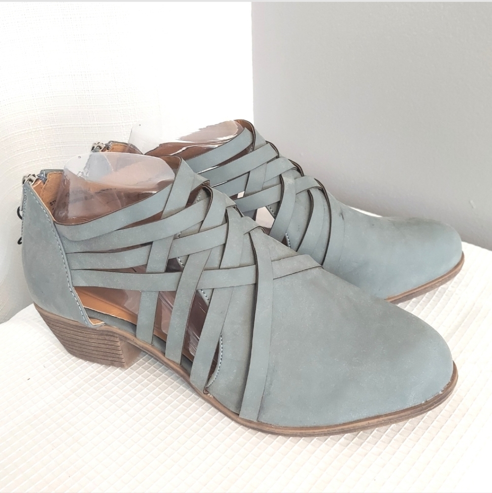 Sociology Lindseey Braided Booties Faux Suede Vented Shoes Casual READ